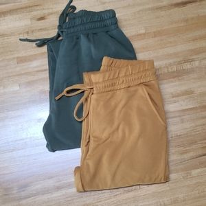 2 for $20 Women's joggers w/pockets